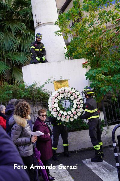 241208_Omaggio_Floreale_a_Maria_088.JPG