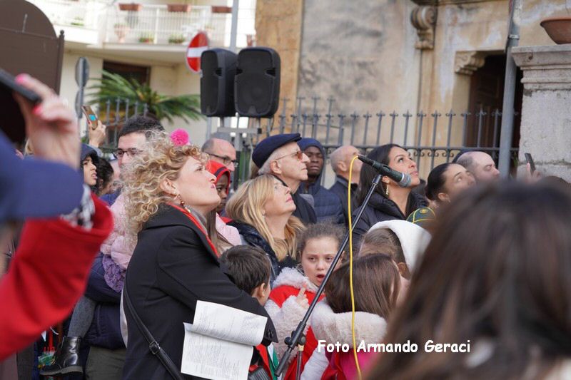 241208_Omaggio_Floreale_a_Maria_102.JPG
