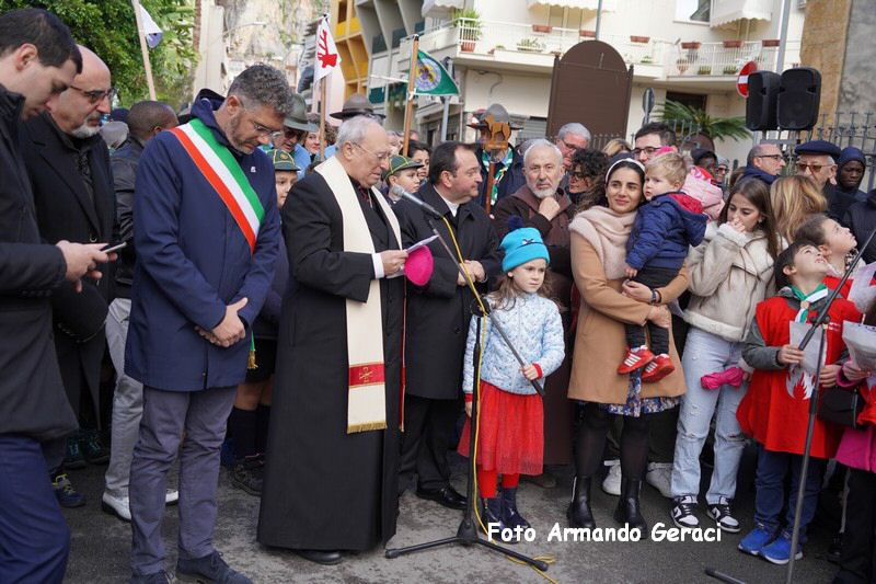 241208_Omaggio_Floreale_a_Maria_108.JPG