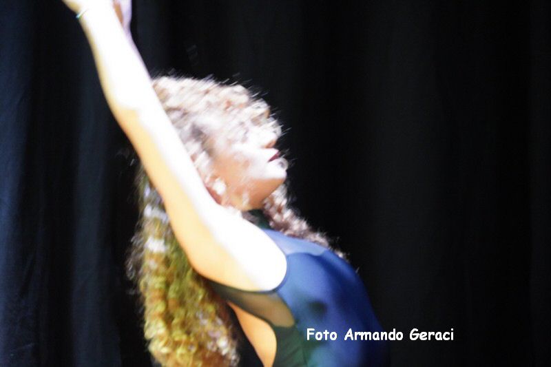 241216_Musica_Danza_sotto_Albero__010.jpg