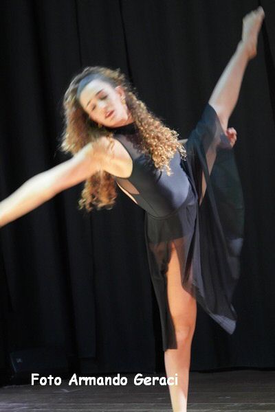 241216_Musica_Danza_sotto_Albero__024.jpg