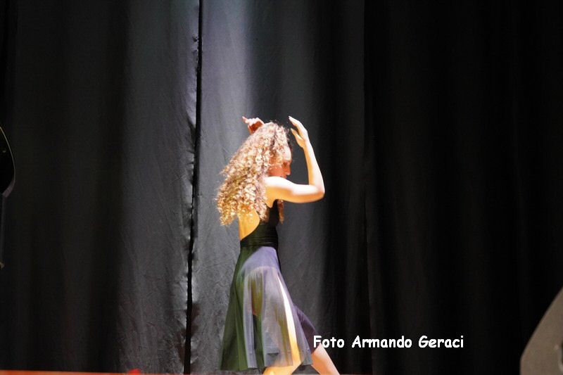 241216_Musica_Danza_sotto_Albero__034.jpg