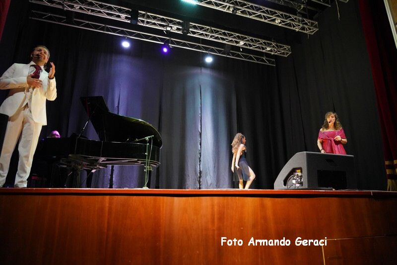 241216_Musica_Danza_sotto_Albero__035.jpg