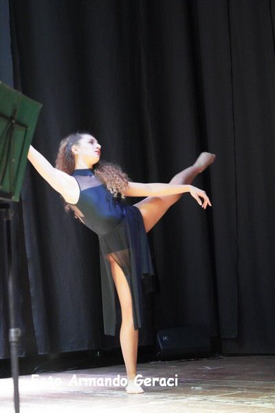 241216_Musica_Danza_sotto_Albero__110.jpg