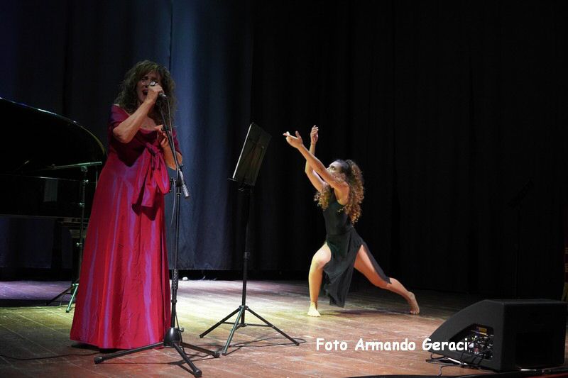 241216_Musica_Danza_sotto_Albero__118.jpg