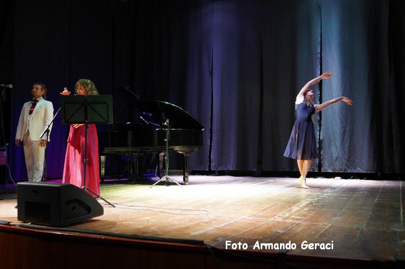 241216_Musica_Danza_sotto_Albero__146.jpg
