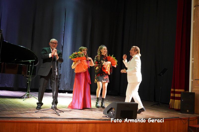 241216_Musica_Danza_sotto_Albero__185.jpg